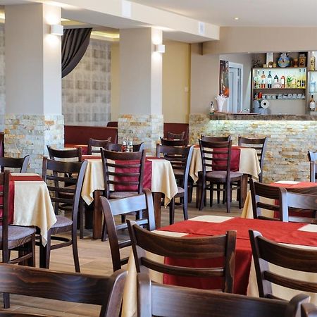Пиргуля Hotel Miladinovci Kültér fotó